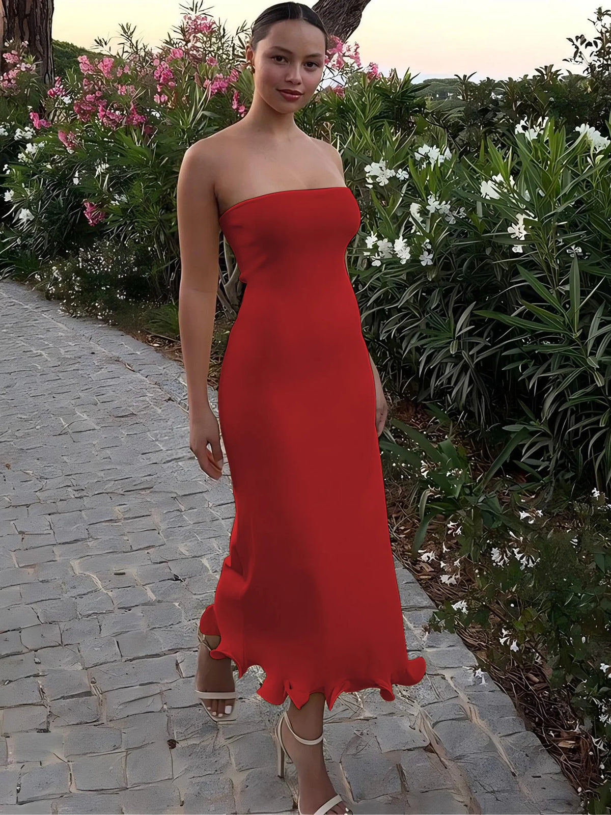 Robe midi sans manches à volants
