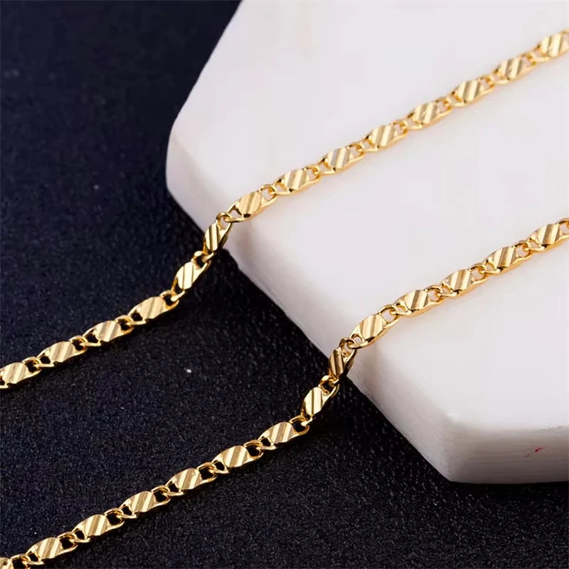 Collier Doré Style Élégant