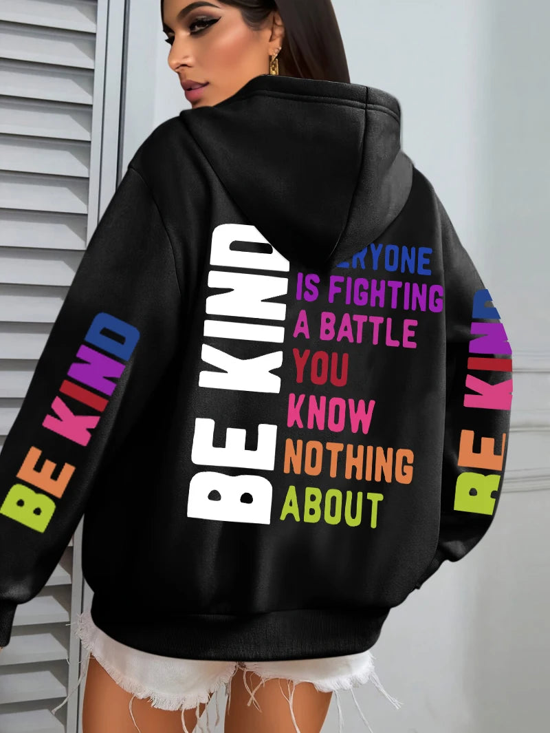 Sweat à Capuche Femme « Be Kind » – Imprimé Tendance
