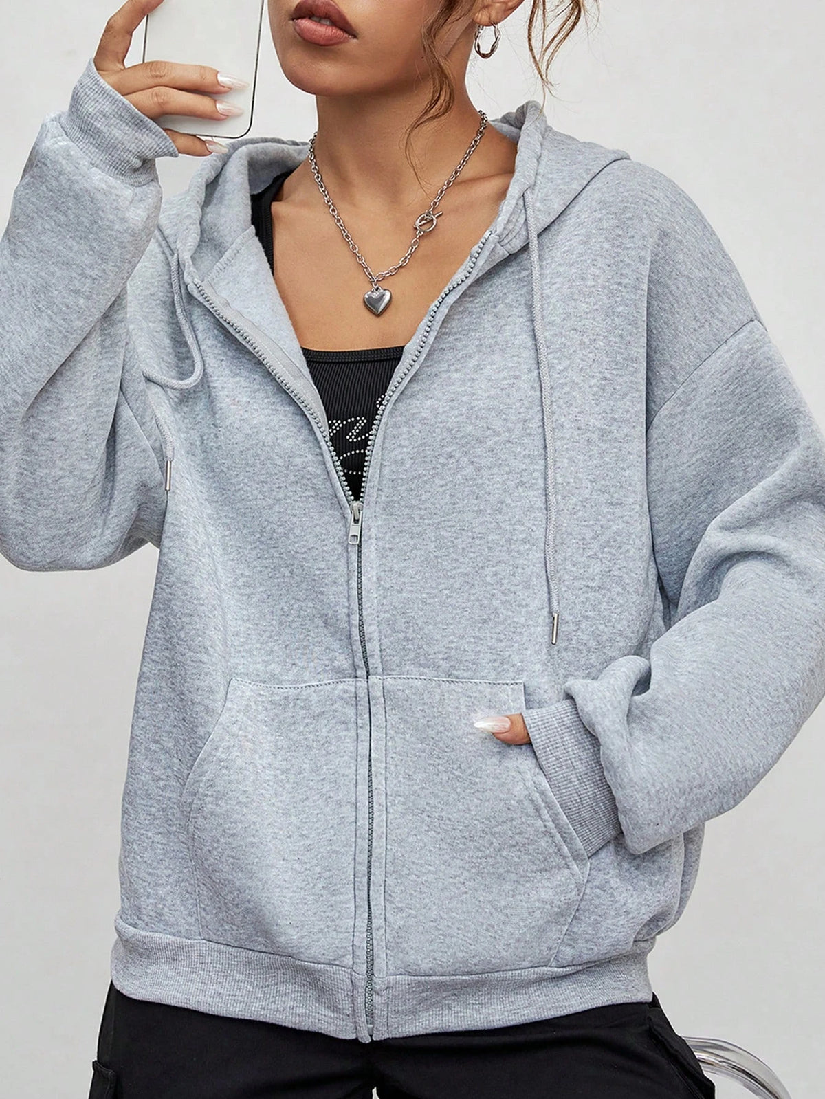 Sweat à Capuche Zippé Femme – Confort Quotidien