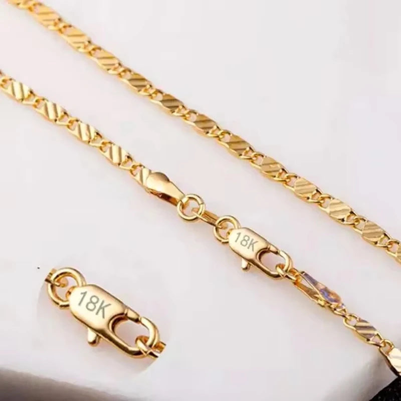 Collier Doré Style Élégant
