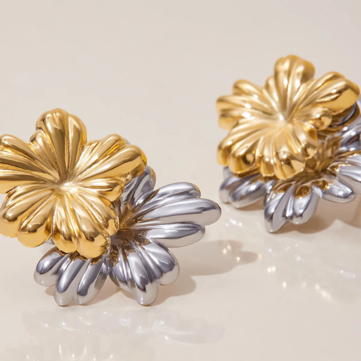 Boucles d'Oreilles Minimalistes Plaquées Or 18K