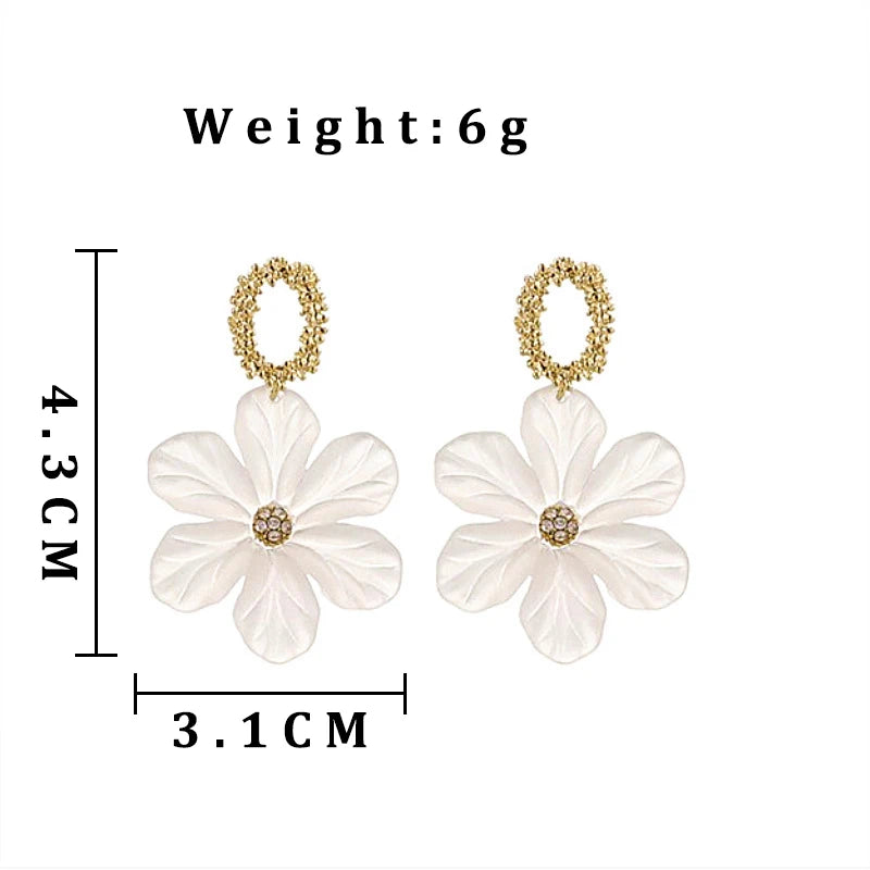 Boucles d'Oreilles Pendantes Fleur Blanche